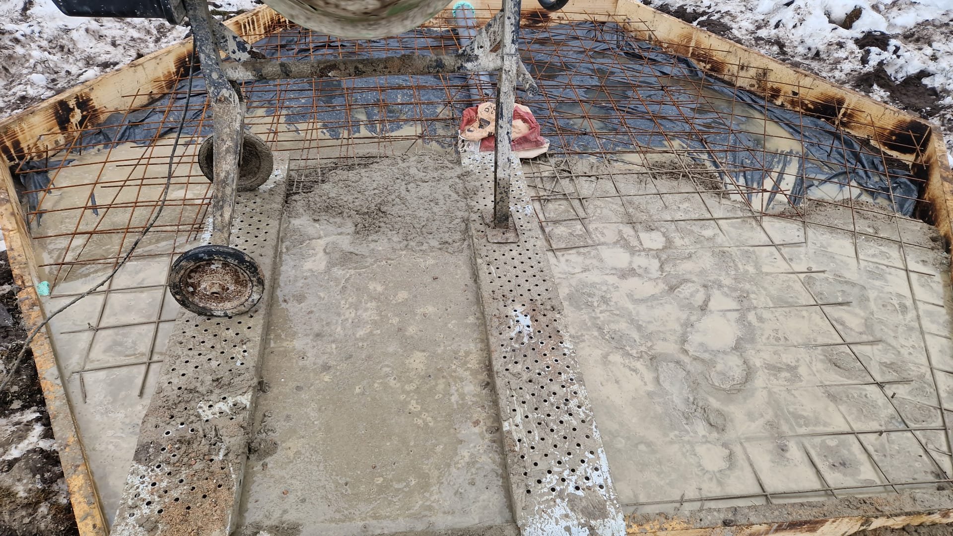 Fundament für eine Grillkota